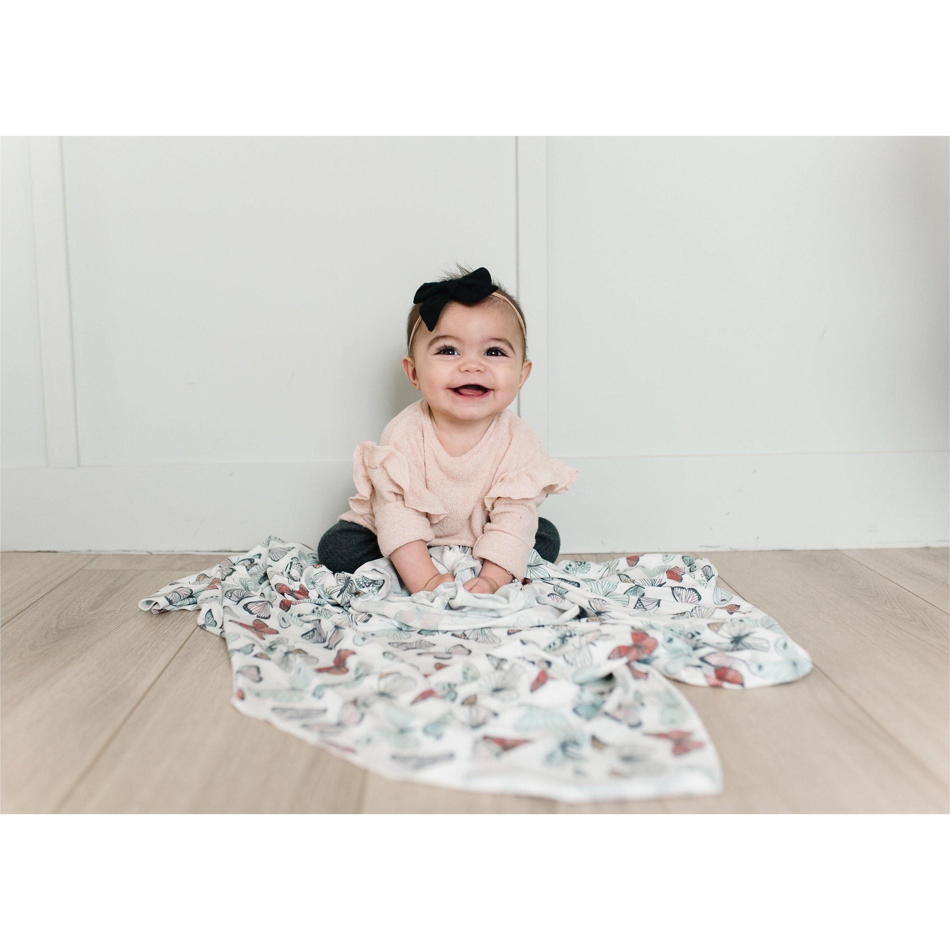 Copper Pearl - Dot Swaddle Blanket - Emmbaby Canada