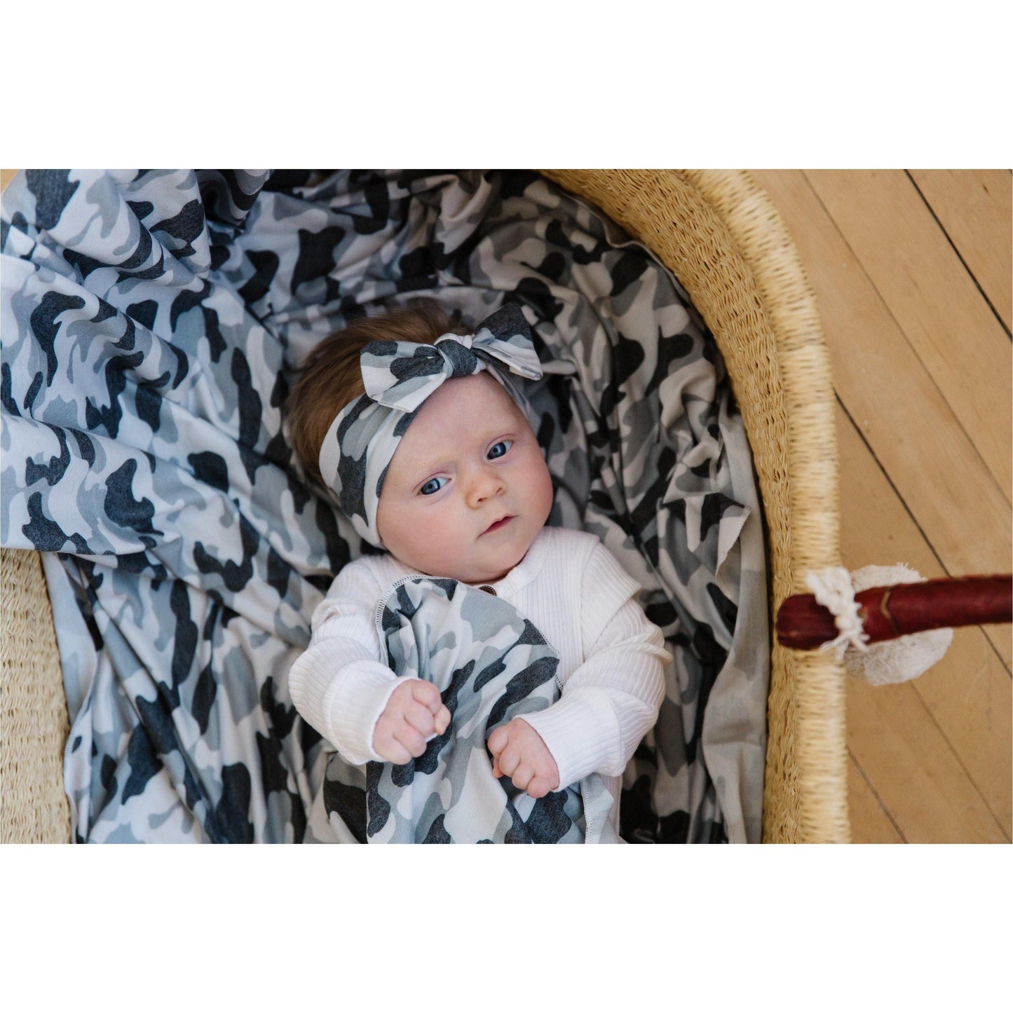 Copper Pearl - Gunnar Swaddle Blanket - Emmbaby Canada