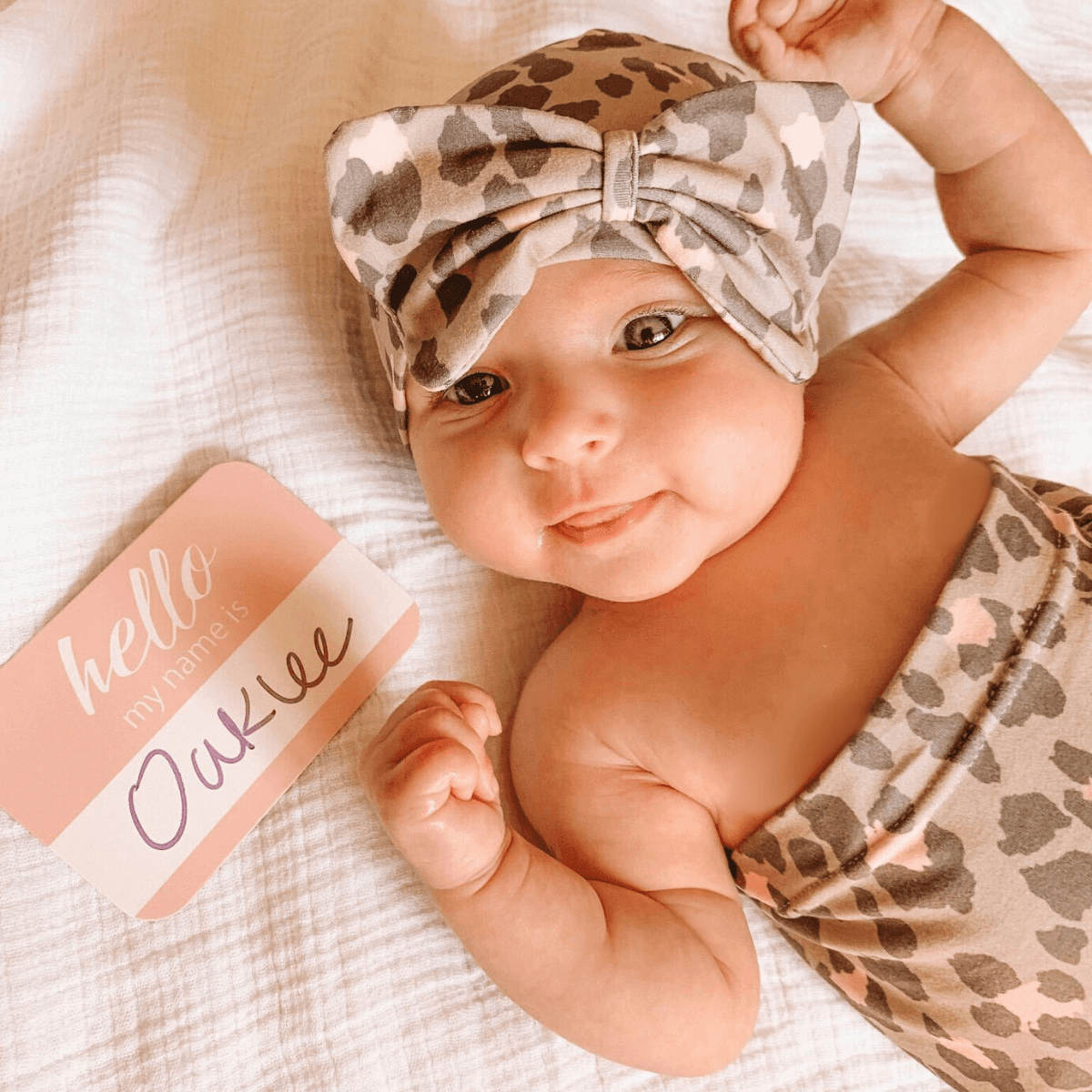 Cutie Cocoon™ - Baby Cocoon & Hat Set Blush Leopard - Emmbaby Canada