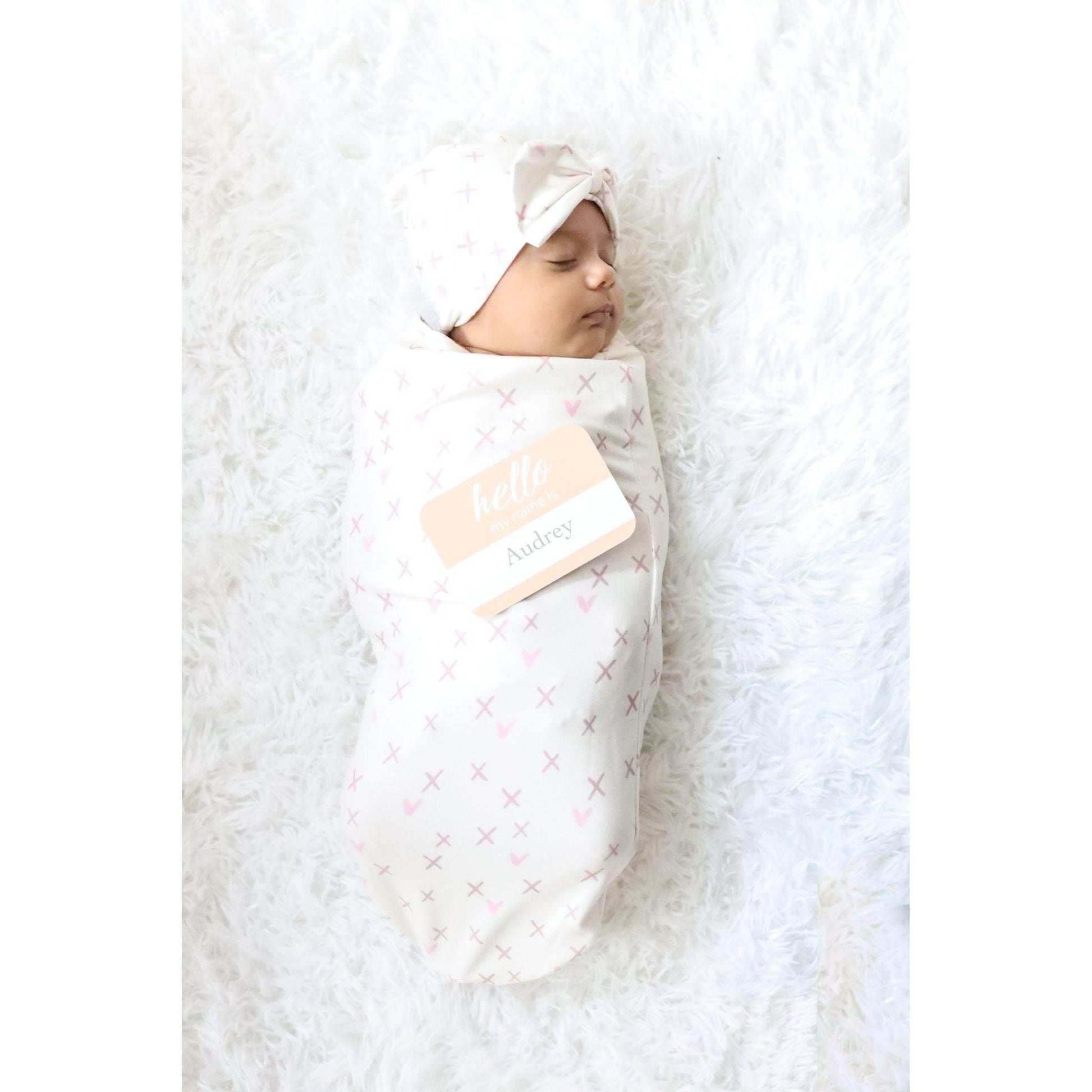 Cutie Cocoon™ - Baby Cocoon & Hat Set Cross Your Heart - Emmbaby Canada